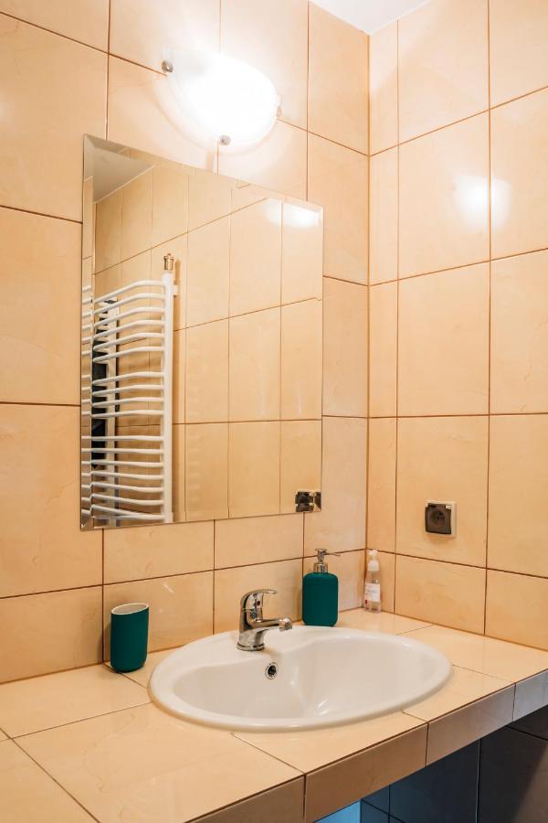 Apartamenty Madzia วีสวา ภายนอก รูปภาพ